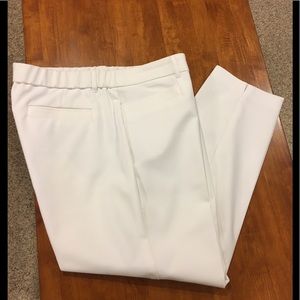 Dana Buchman White Pants
